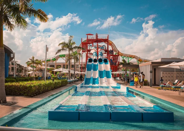 Excursión al Parque Acuático en Sharm El Sheikh: diversión familiar en la piscina