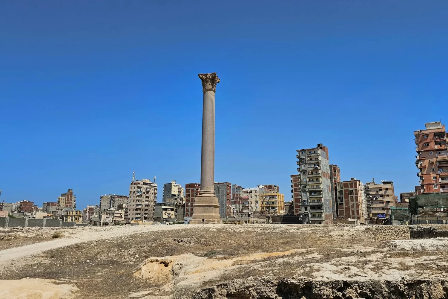 Tour a El Cairo y Alejandría desde Luxor: Pilar de Pompeyo, monumento histórico en Alejandría
