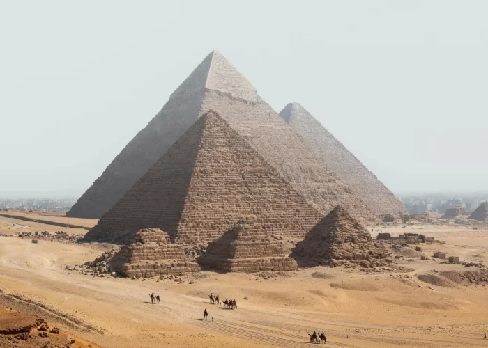 Paquetes de Viajes: vista de las Pirámides de Guiza, uno de los monumentos más emblemáticos de Egipto