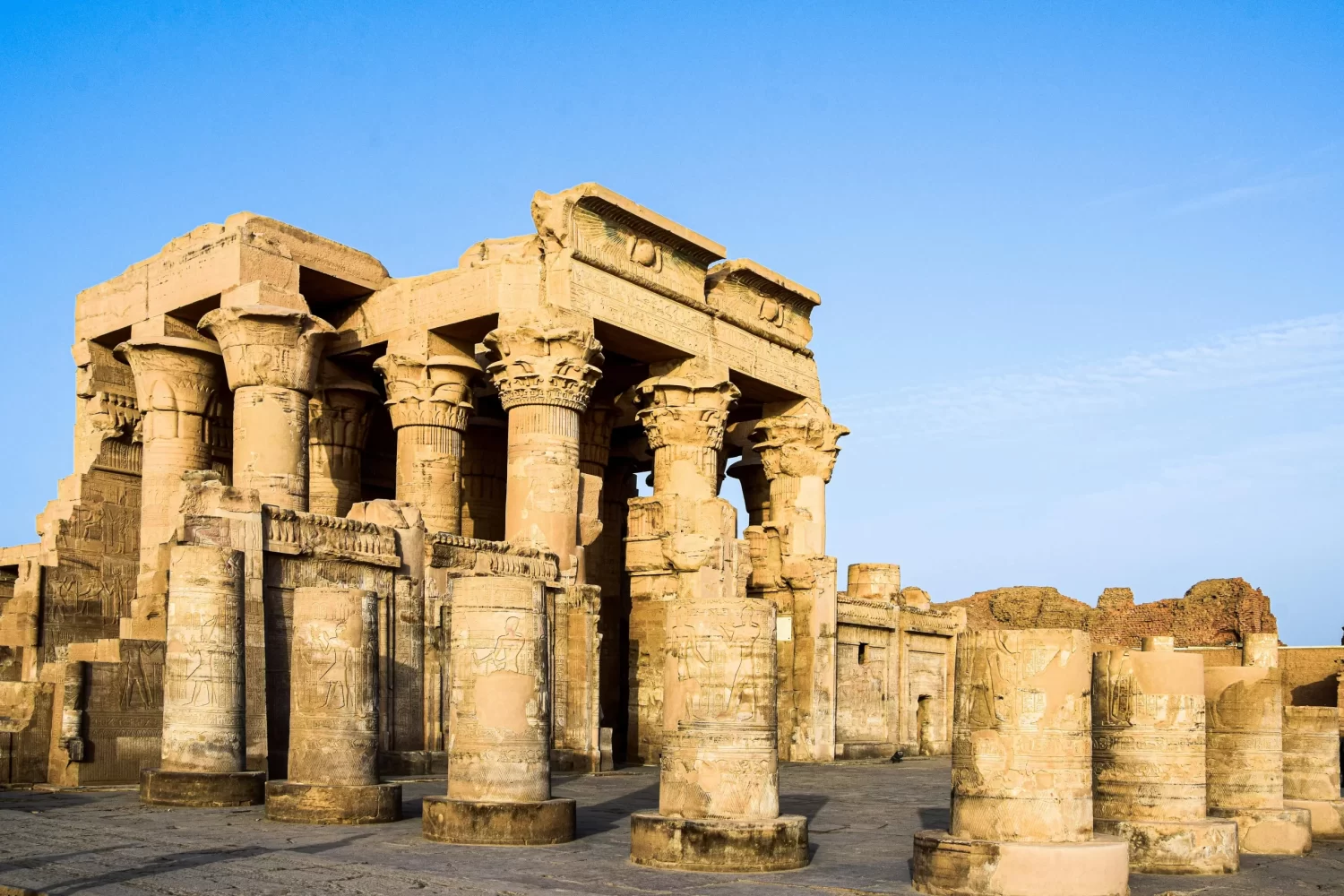 Crucero por el Nilo Moon Dance – Visita al Templo de Kom Ombo
